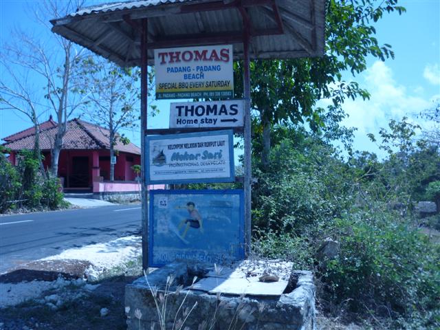 Thomas Homestay Sign